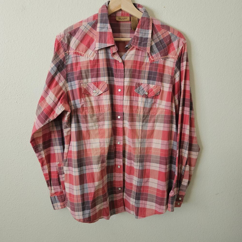 Wrangler Women's Large Button-Up Flannel Shirt